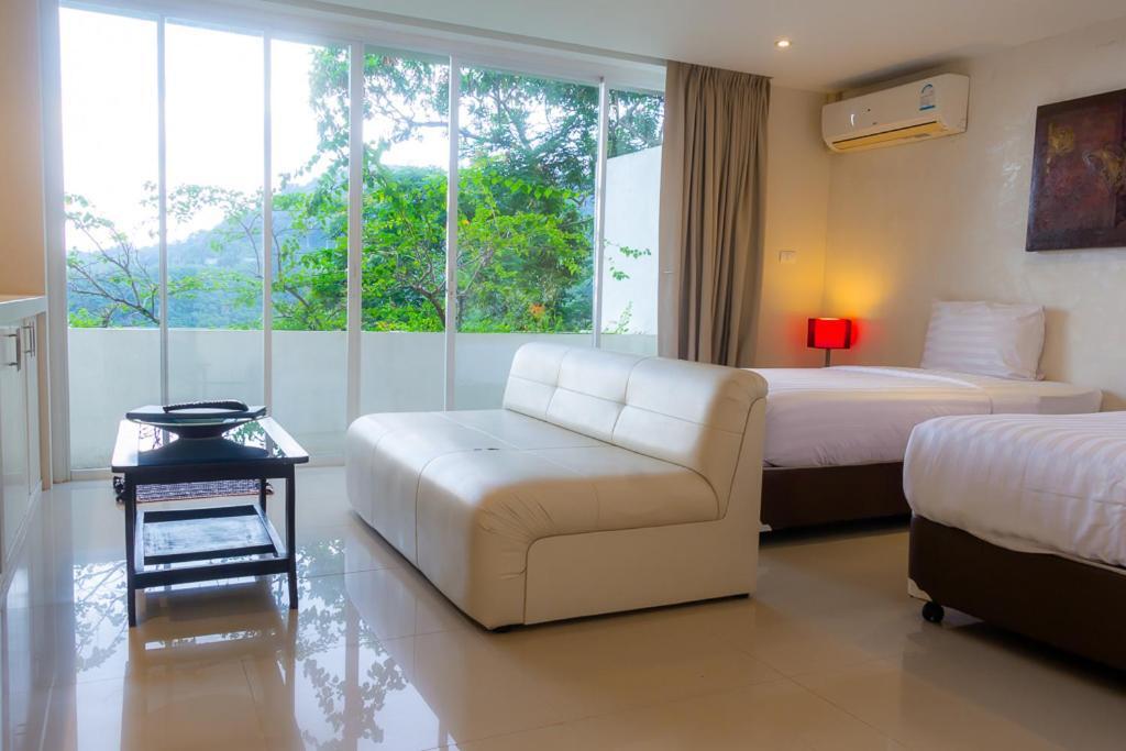 Grand Bleu Ocean View Pool Suite Pantai Kamala Luaran gambar