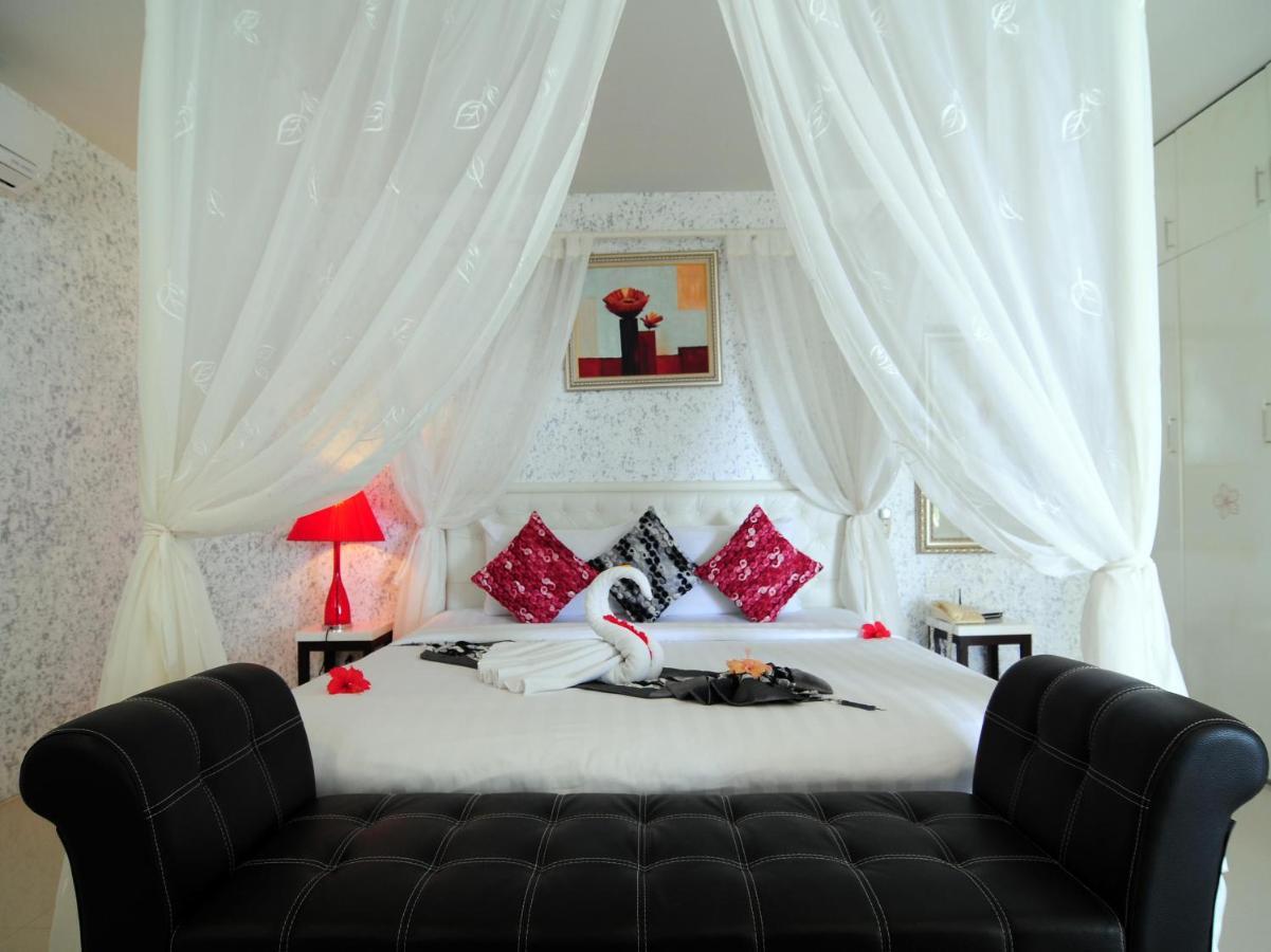 Grand Bleu Ocean View Pool Suite Pantai Kamala Luaran gambar